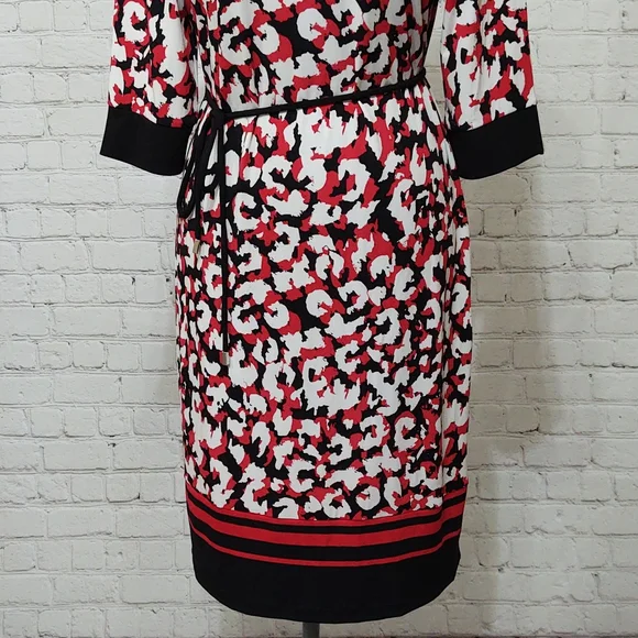 Liz Claiborn Black, Red and White 3/4 Sleeve Shift Dress - Picture 7 of 11